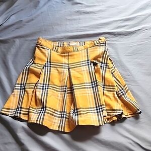 Black, yellow, white mini skirt